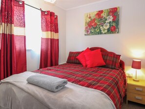 2 bedrooms, individually decorated, individually furnished, free WiFi