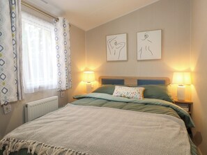 3 Schlafzimmer, individuell dekoriert, individuell eingerichtet