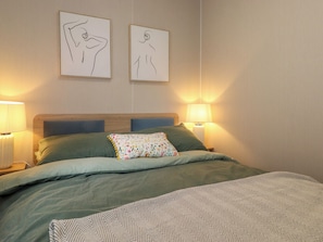 3 Schlafzimmer, individuell dekoriert, individuell eingerichtet