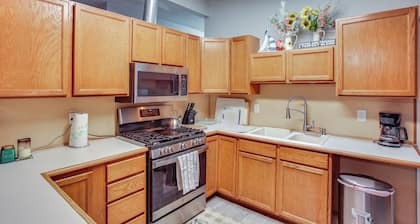 6 Mi to Lake Meridian Park: Auburn Home w/ Yard