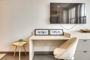 Interior - Steps to Prudential Center: Apt w/ Community Perks (Newark)