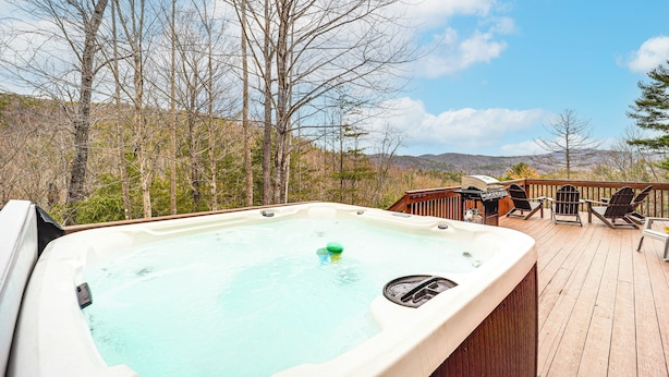 Unclassified image, 1 of 28, button - Dog Friendly Mountain View Retreat w/ Hot Tub (Purlear)