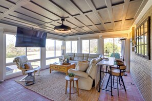 Talo (4 Bedrooms) | Sisätilat