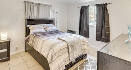 Work, Play & Relax: Home w/ Yard in Lancaster!