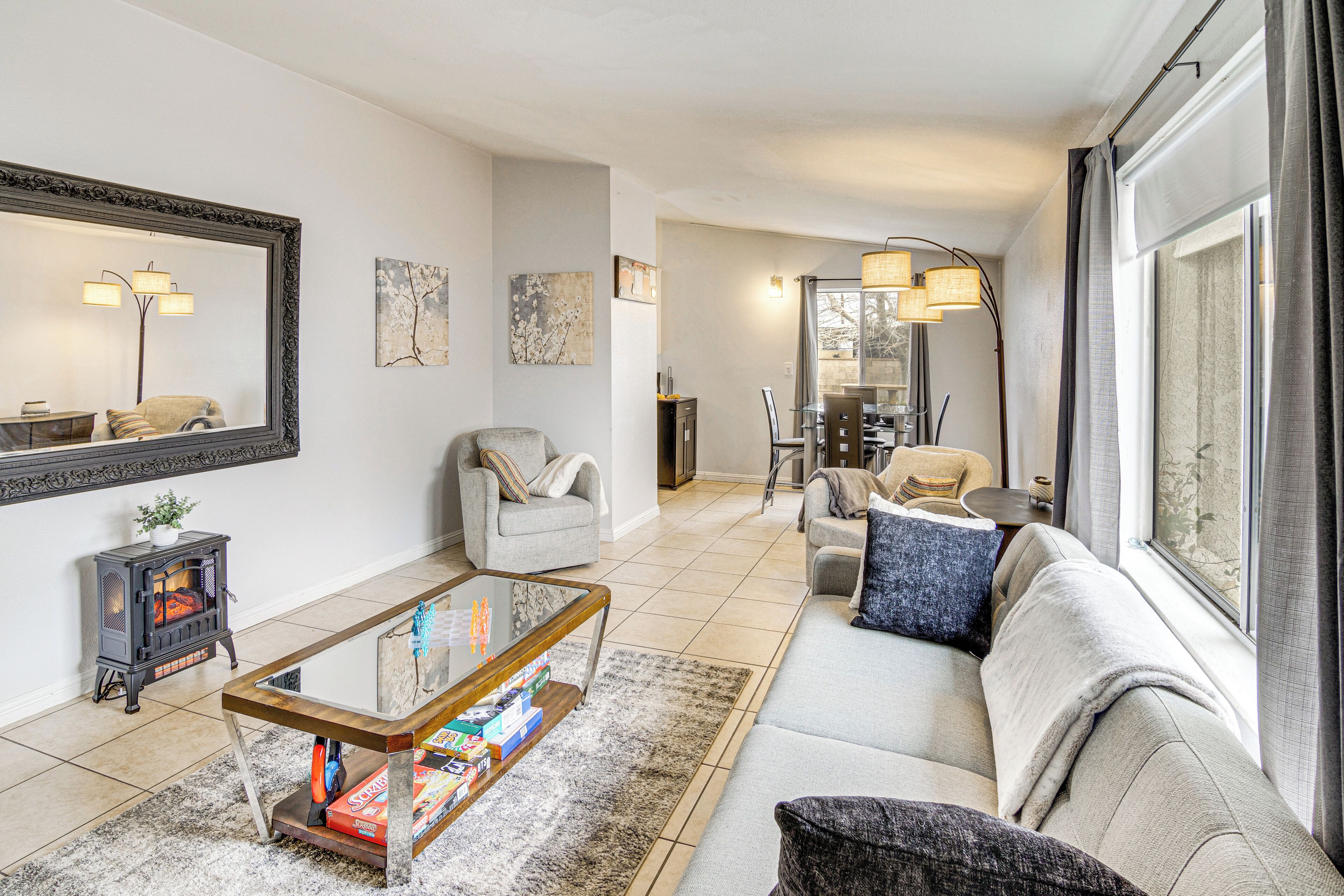 House (3 Bedrooms) | Interior