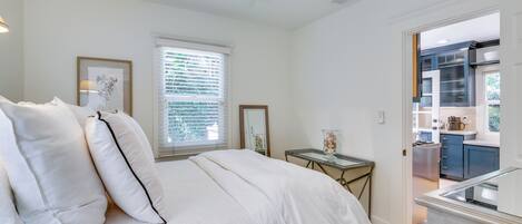 Cottage (2 Bedrooms) | Interior