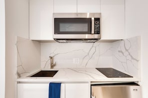 Interior - Walk to Rutgers Newark Campus: Sleek Apartment (Newark)