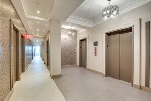 Interior - Walk to Rutgers Newark Campus: Sleek Apartment (Newark)