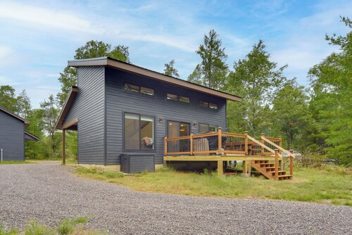 Lake House on 3 Acres w/ Private Dock in Minong!