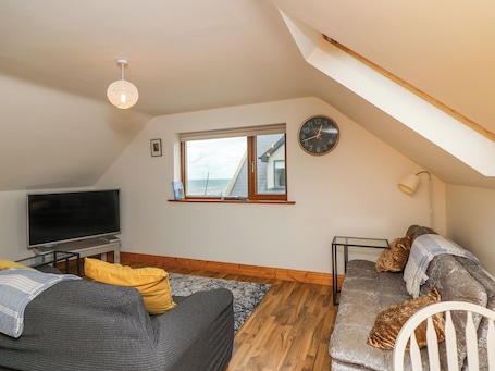 Living area. Old Field Hideaway