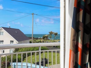 Property grounds - Seaside Sanctuary (Holyhead)