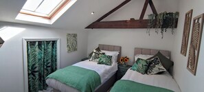 2 bedrooms, individually decorated, individually furnished, free WiFi - Courthouse Cottage (Sheffield)