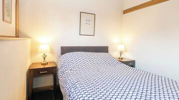 2 phòng ngủ, trang trí khác biệt