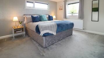 5 Schlafzimmer, individuell dekoriert, individuell eingerichtet