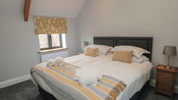 2 bedrooms, individually decorated, individually furnished, free WiFi