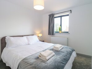 3 室のベッドルーム、客室ごとに異なる装飾、客室ごとに異なるインテリア、WiFi (無料)