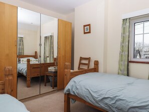 3 bedrooms, individually decorated, individually furnished, free WiFi