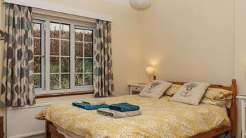 3 bedrooms, individually decorated, individually furnished, free WiFi