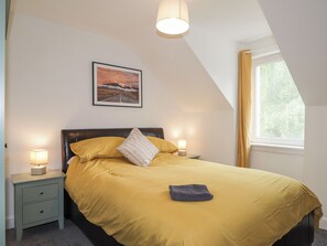 3 Schlafzimmer, individuell dekoriert, individuell eingerichtet