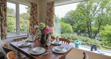 Nuthatch Cottage at Riverside Lodge