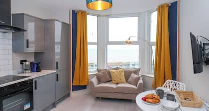 Apt 6 @ Hunter's Quay