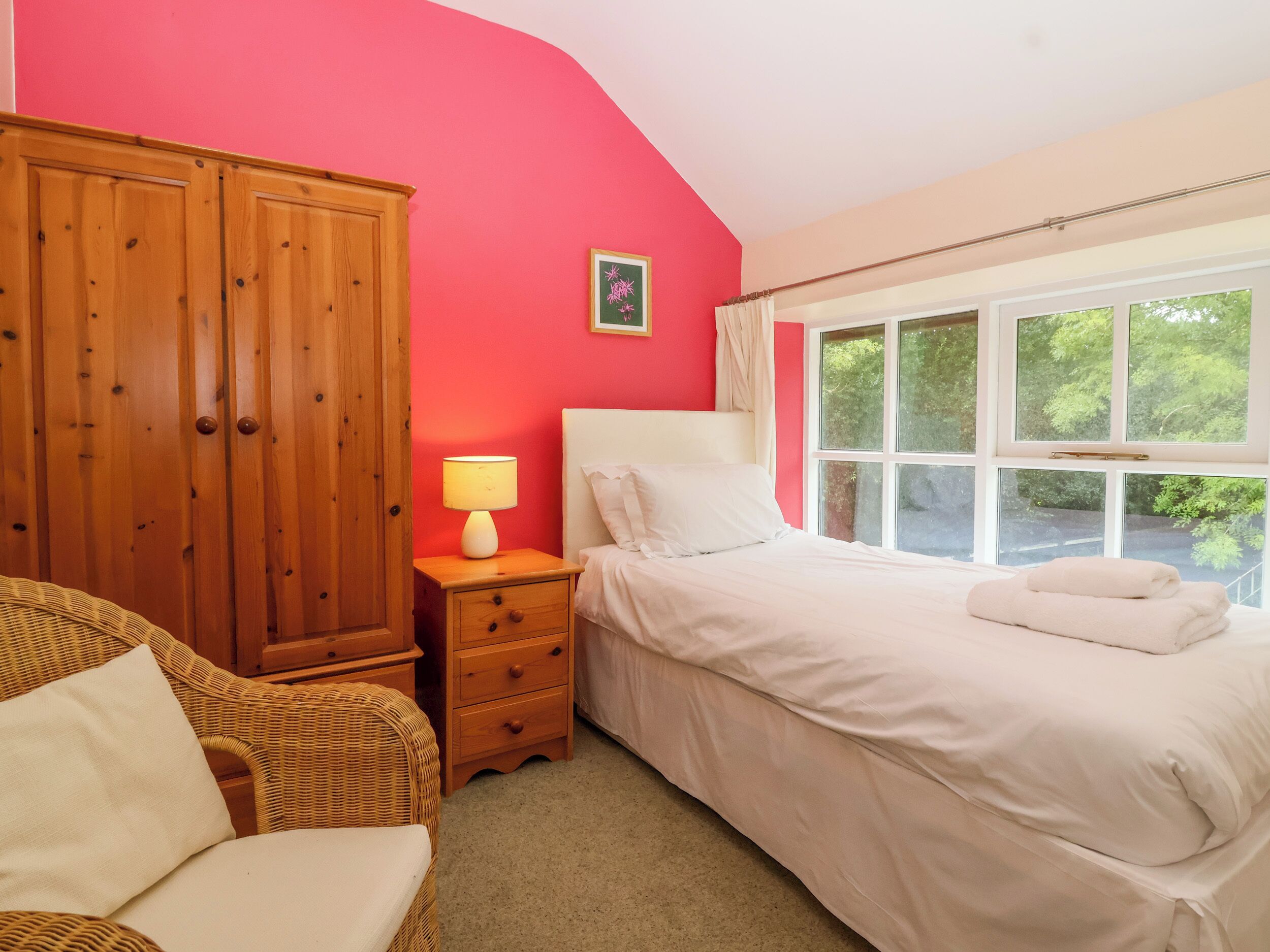 9 bedrooms, individually decorated, individually furnished, free WiFi