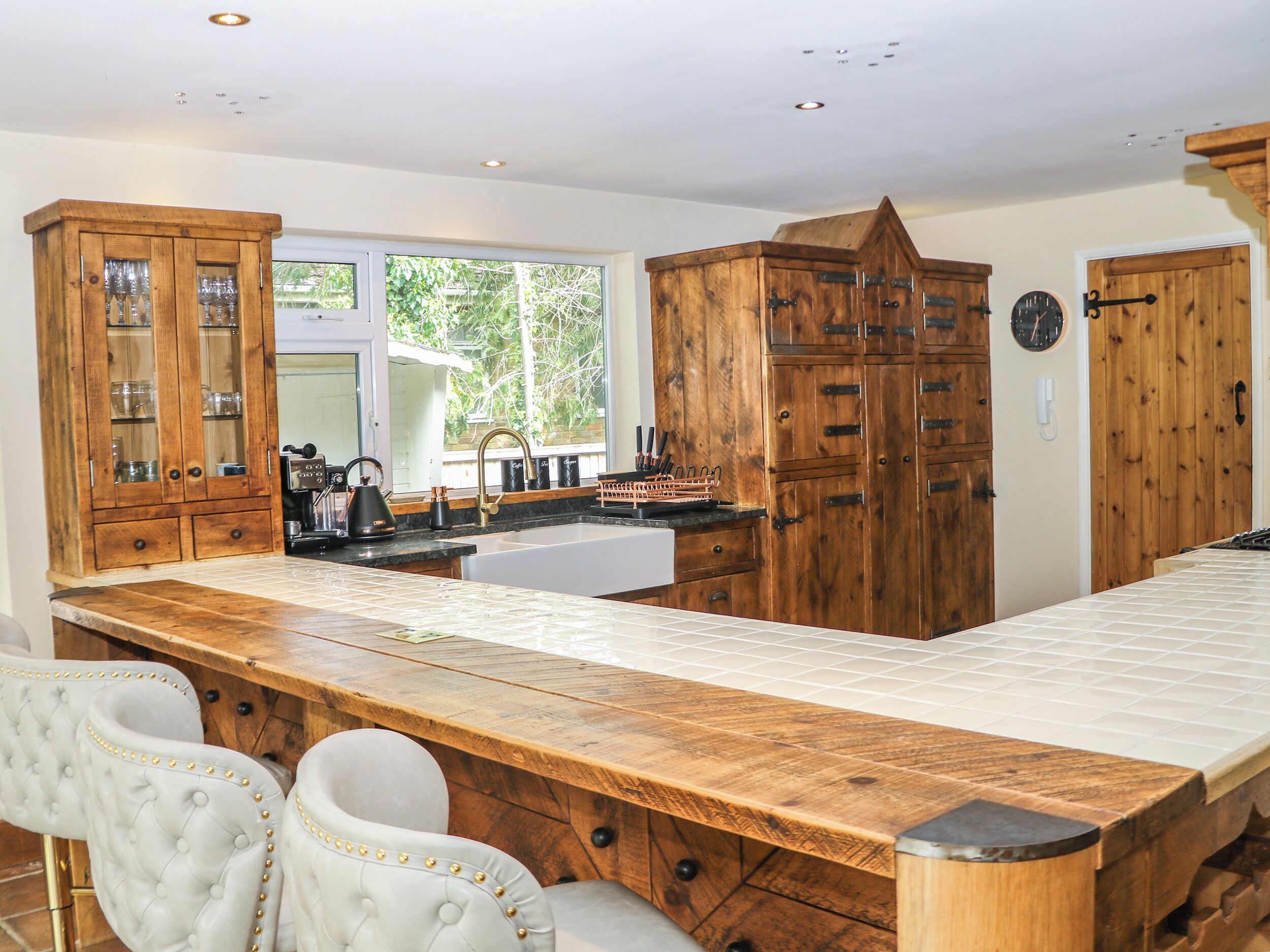 Fridge, dishwasher, electric kettle, toaster