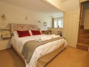 2 bedrooms, individually decorated, individually furnished, free WiFi - The Elbow (Dorchester)