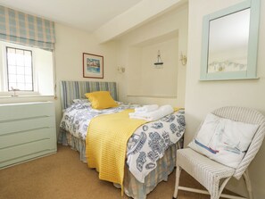 2 bedrooms, individually decorated, individually furnished, free WiFi
