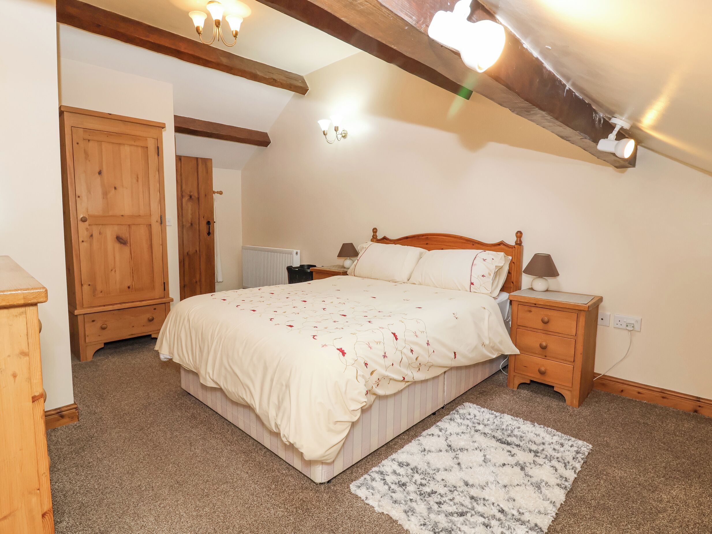 2 間臥室、獨特裝潢、布置獨特、免費無線上網