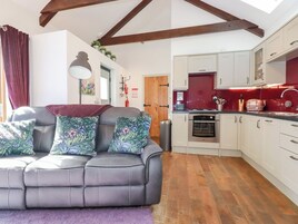 คอทเทจ | บริเวณนั่งเล่น | เครื่องเล่นดีวีดี