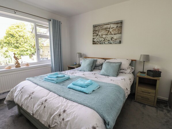 2 bedrooms, individually decorated, individually furnished, free WiFi - Benllech Bay Cottage (Tyn-y-Gongl)