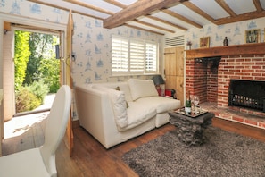 Interior - Sandrock Springs (Petworth)