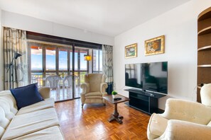 Apartment | Living area