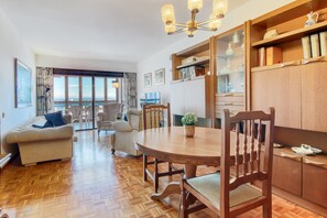 Living area - Apartment in Roses With Pool and Terrace (Roses)