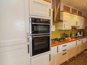Cottage | Interior