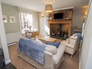 Cottage | Living area