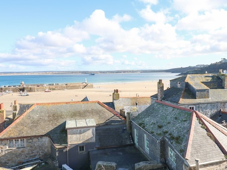 ๊ทผ์ฒ ํด๋ณ