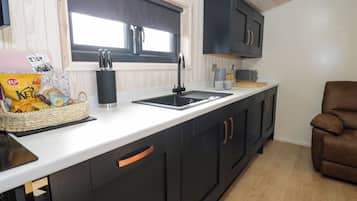 Fridge, dishwasher, electric kettle, toaster