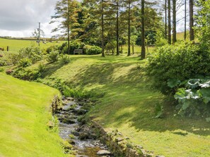 Property grounds - Fell View House (Kendal)