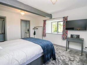 4 bedrooms, individually decorated, individually furnished, free WiFi - Fell View House (Kendal)