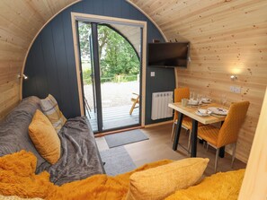 Living area - Heron Pod (Oswestry)