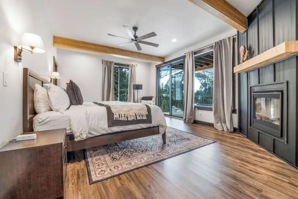 Ibex Lodge North: Luxury on Schweitzer Reviews, Deals & Photos