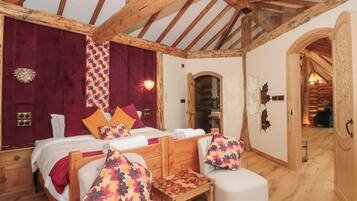 2 habitaciones, decoración personalizada y muebles diferentes