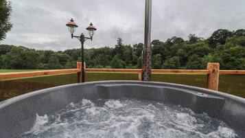 Bañera de hidromasaje exterior