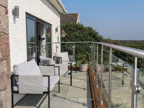 Terrace/patio - Corrie Knowe (Holyhead)