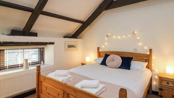 3 bedrooms, individually decorated, individually furnished, free WiFi