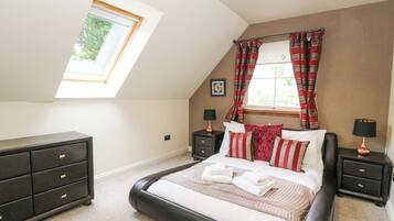 5 bedrooms, individually decorated, individually furnished, free WiFi