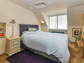 3 Schlafzimmer, individuell dekoriert, individuell eingerichtet