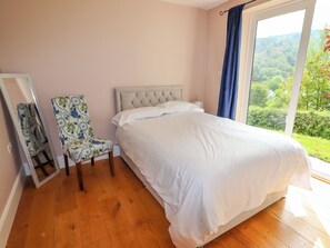 3 bedrooms, individually decorated, individually furnished, free WiFi - Bryn Golau (Llangollen)
